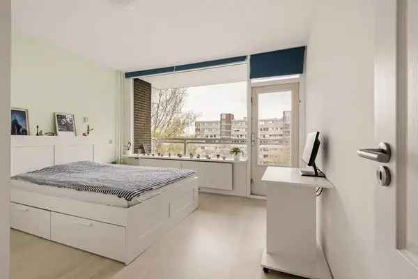 Ruim Tweekamerappartement Haarlem met Balkon