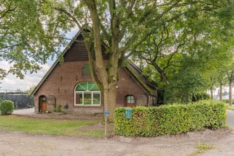 Woonboerderij Te Koop in Oosterhout, Gelderland