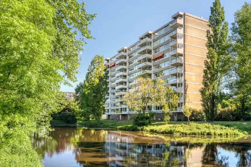Ruim hoekappartement Soest 101m2 3 slaapkamers balkon