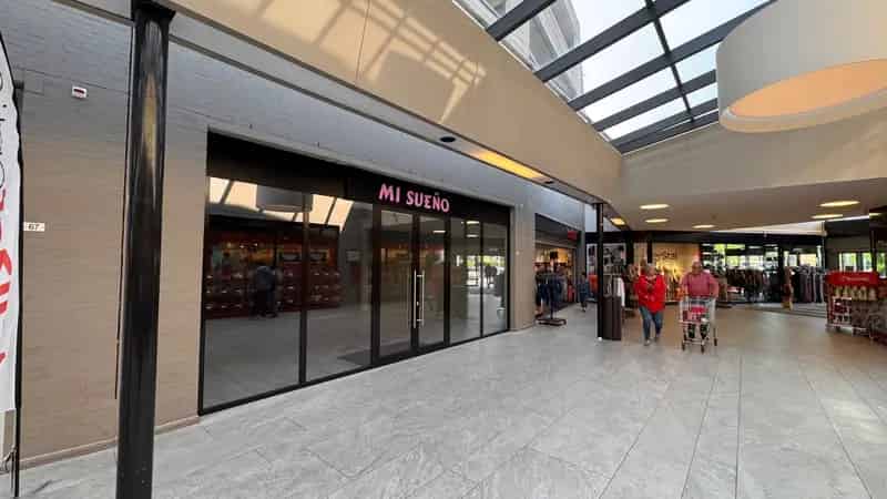 Winkelruimte te huur Hoofddorp Toolenburg 124m²