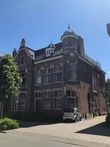 Kamer in Monumentaal Pand Kraneweg
