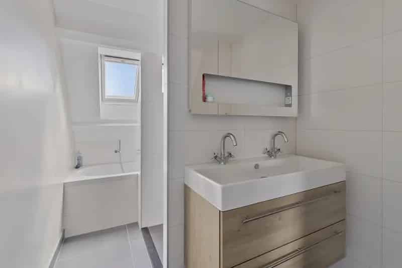 Appartement boven winkelcentrum De Huesmolen te Hoorn