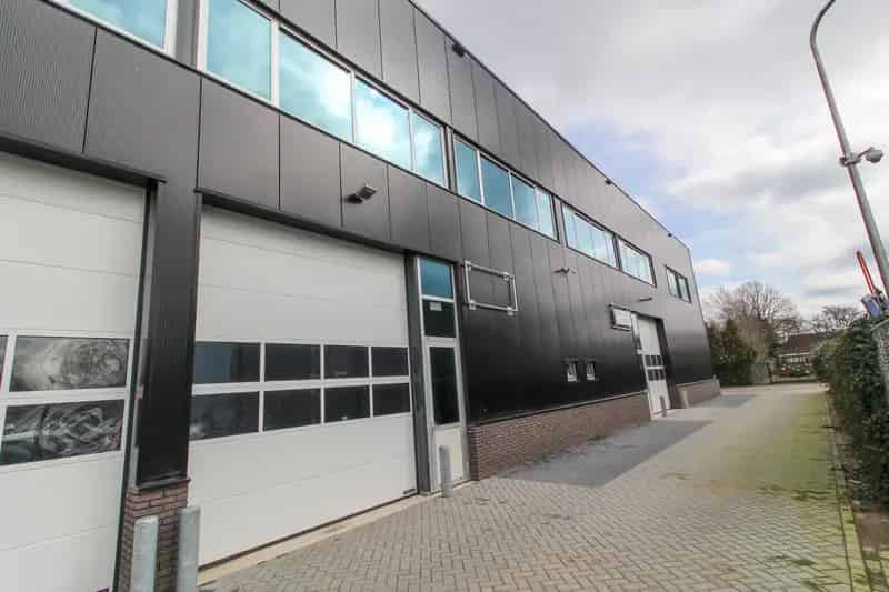 Bedrijfshal te Huur Putten 270m2 Energieneutraal
