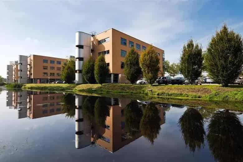 27 m2 Kantoorruimte te Huur Rotterdam Ntoren