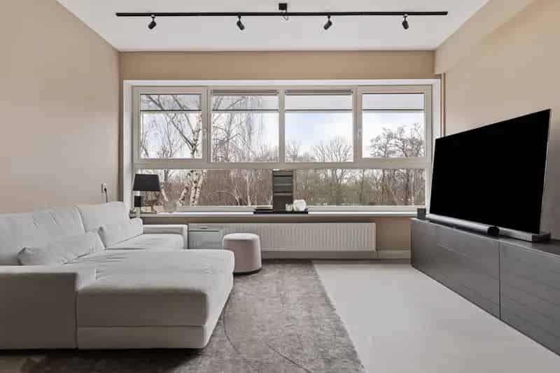 Rustige woning te Wormerveer: Geborgenheid en warmte