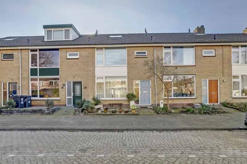 Ruime 4-kamer Eengezinswoning te Koop De Lier