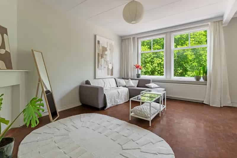 Appartement Amsterdam Zuid 50m2 Balkon Uitzicht Berging