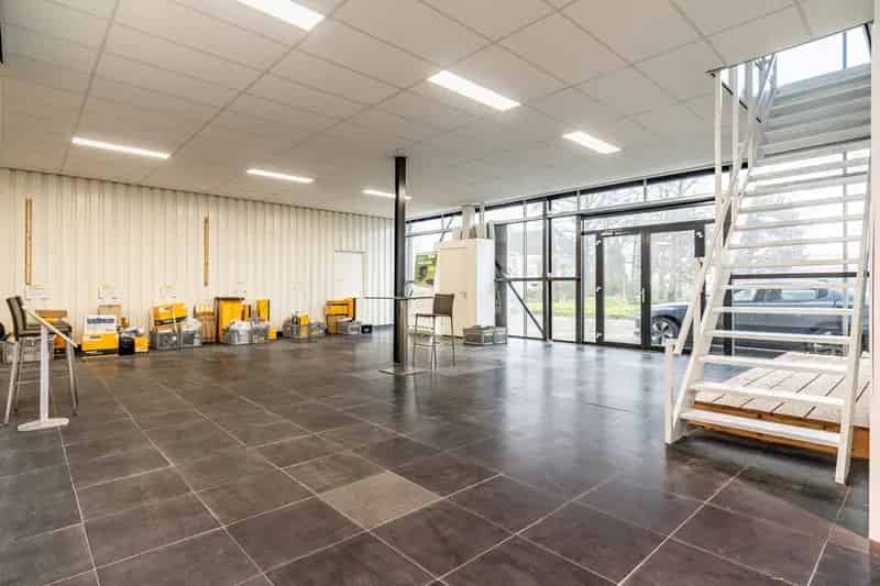 Bedrijfshal te Huur Alphen aan den Rijn