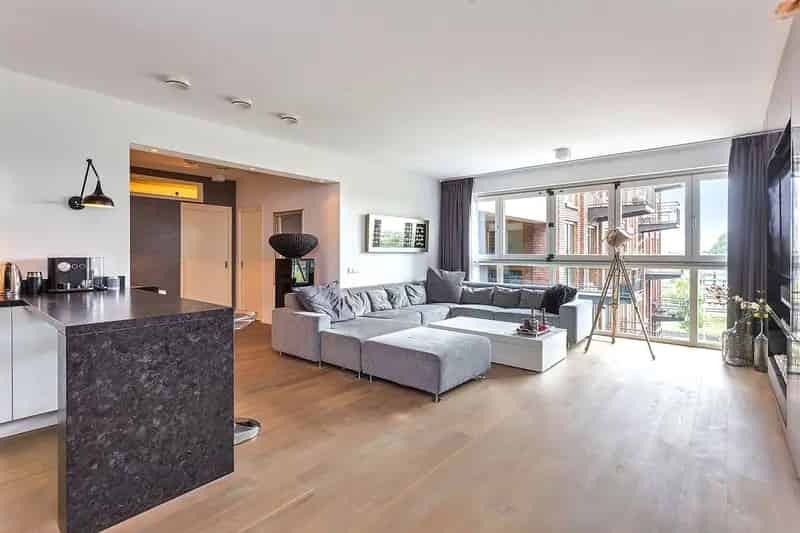Amsterdam Appartement 5 Kamer 2 Badkamers Praktijkruimte Parkeerplaats