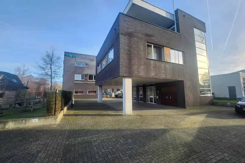 Kantoorvilla Rotterdam 315m2 te huur