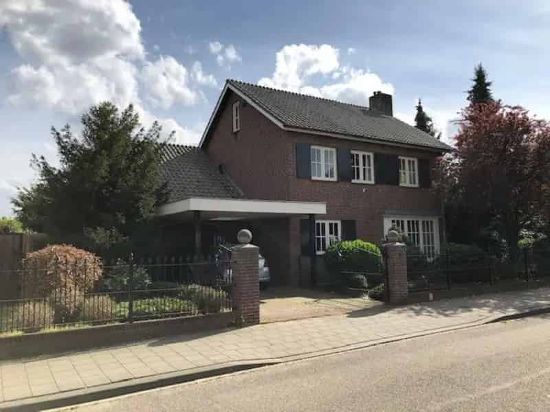 Ruime gezinswoning te huur in Heijen nabij centrum en scholen