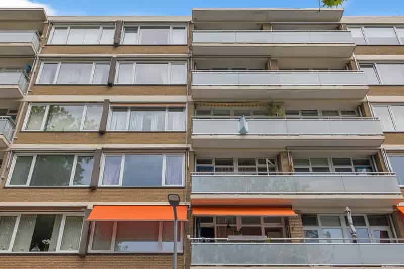 Ruim 4 kamer appartement Rotterdam Het Lage Land