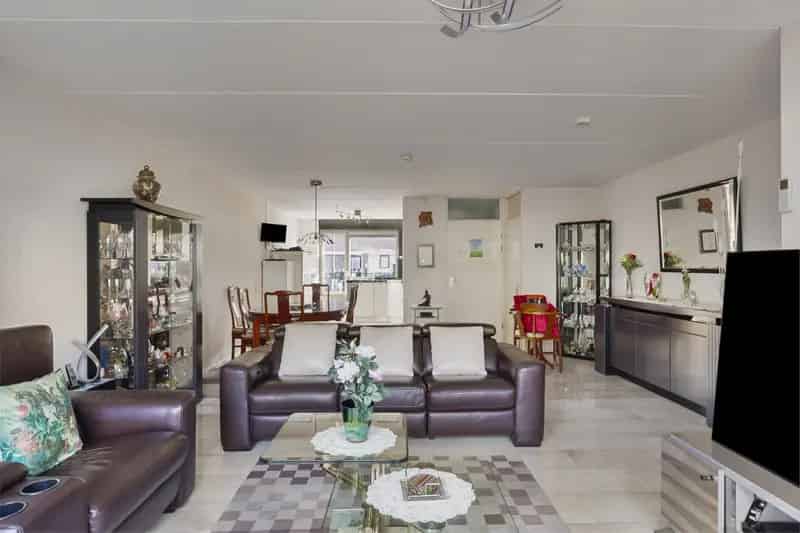 Huis te koop Zoetermeer Pyriet: Luxe gezinswoning met buitenkeuken