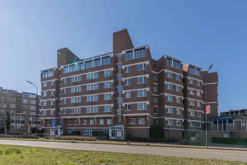 Rijswijk Appartement 3 Slaapkamers Eigen Parkeerplaats