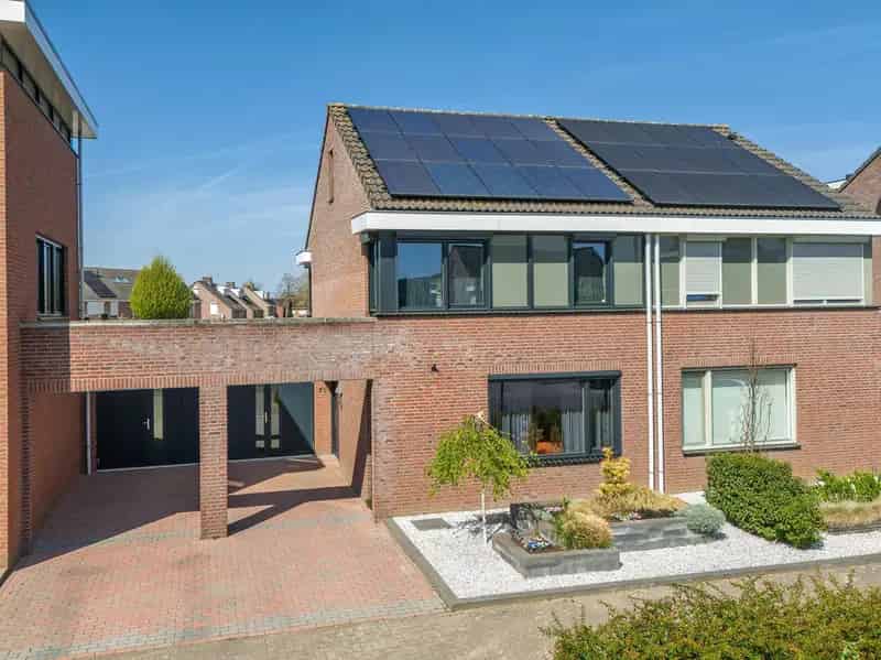 Ruime 4 Slaapkamers 2 Onder 1 Kapwoning Energielabel A Grubbenvorst
