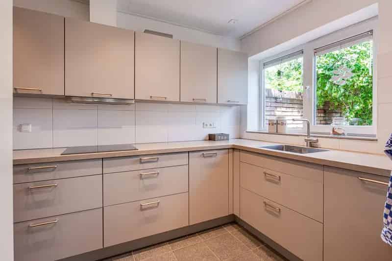 Huis te koop Baarn: Gerenoveerde 2-onder-1-kapwoning