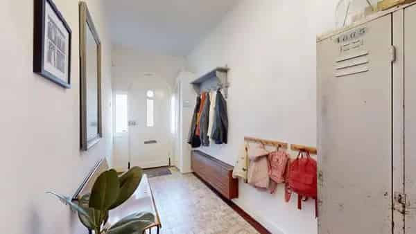 Karakteristieke Dertigerjaren Woning met Ruime Tuin