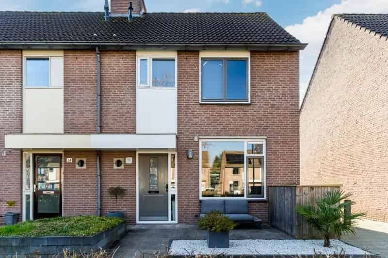 Eindwoning Maaspoort 3 slaapkamers luxe keuken grote zolder
