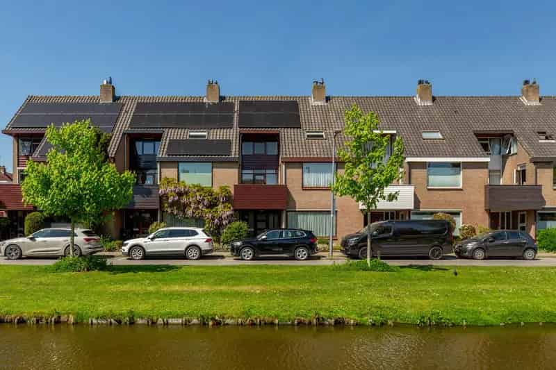 Huis te koop Rotterdam Kastanjesingel 8 kamers 202m2 tuin terrassen