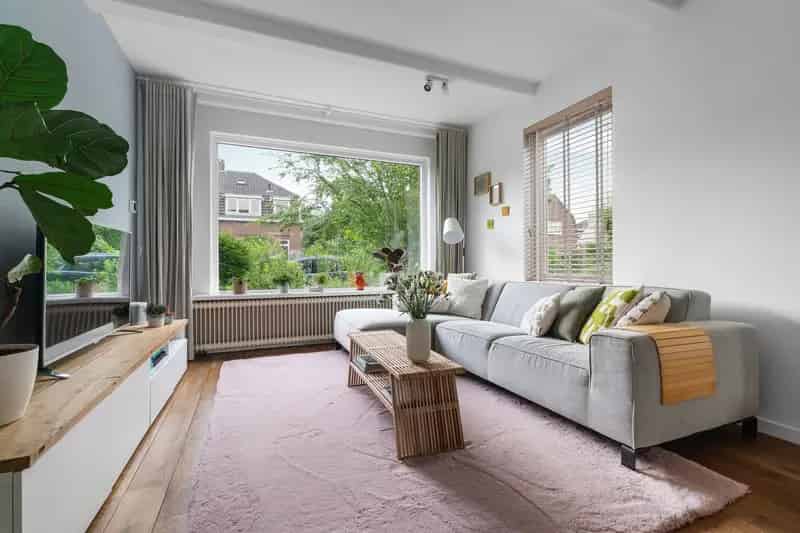 Huis te koop Nijmegen: Luxe jaren 50 woning met 4 slaapkamers en garage