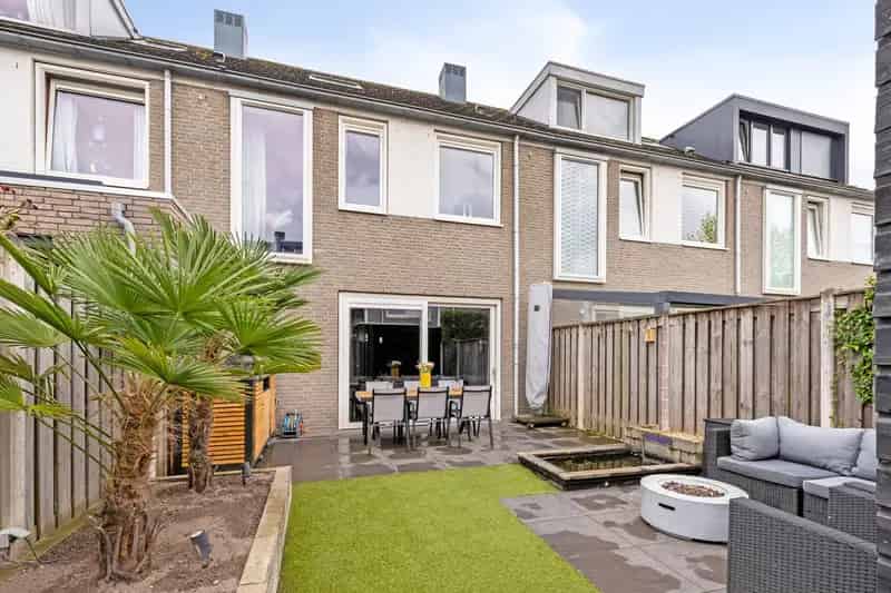 Moderne Tussenwoning Drunen 3 slaapkamers Instapklaar