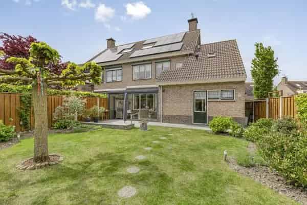 Huis Te Koop , 210, Meanderlaan, Tholen, Zeeland