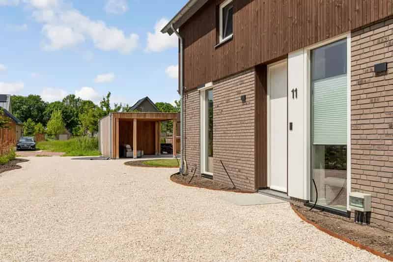 Vrijstaande woning met Tiny House in duurzame bosrijke wijk