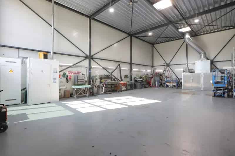 Bedrijfshallen te koop Biddinghuizen 273m²