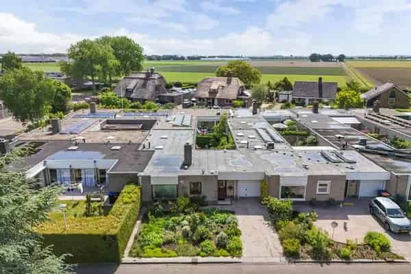 Levensloopbestendige Patiobungalow Emmeloord 3 slaapkamers Ruime Garage