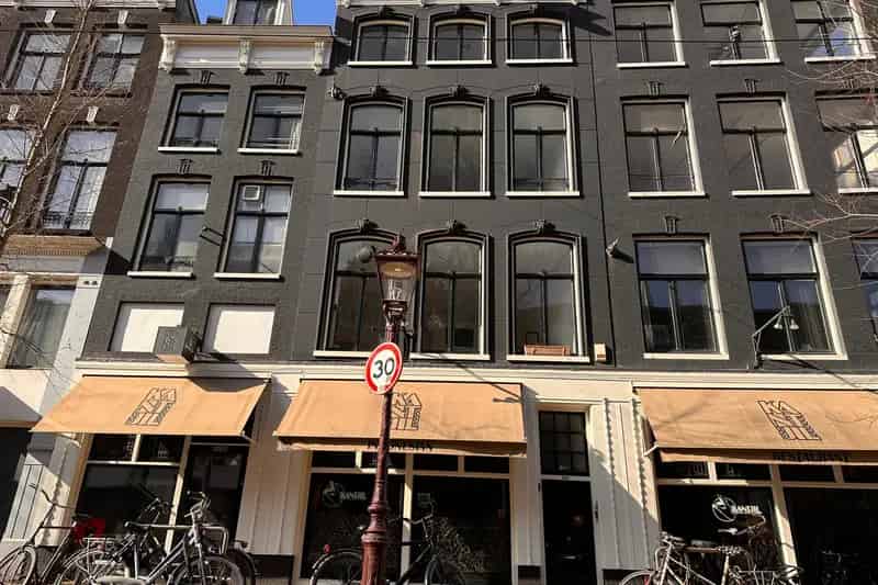Kantoorruimte Amsterdam Nieuwezijds Voorburgwal 140m2