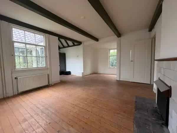 Vrijstaande woning Amsterdam Noord 3 slaapkamers tuin bijgebouw