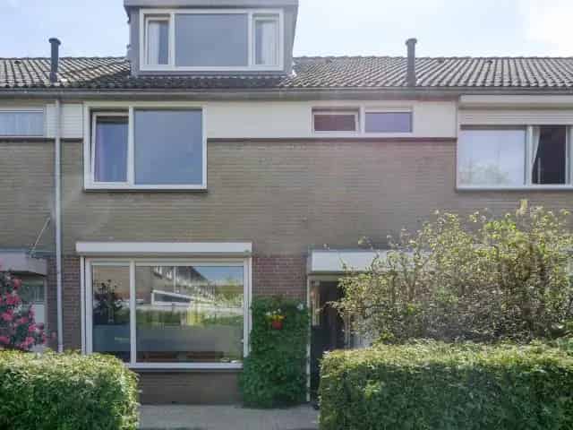 Ruime Tussenwoning 5 Slaapkamers Bergen op Zoom