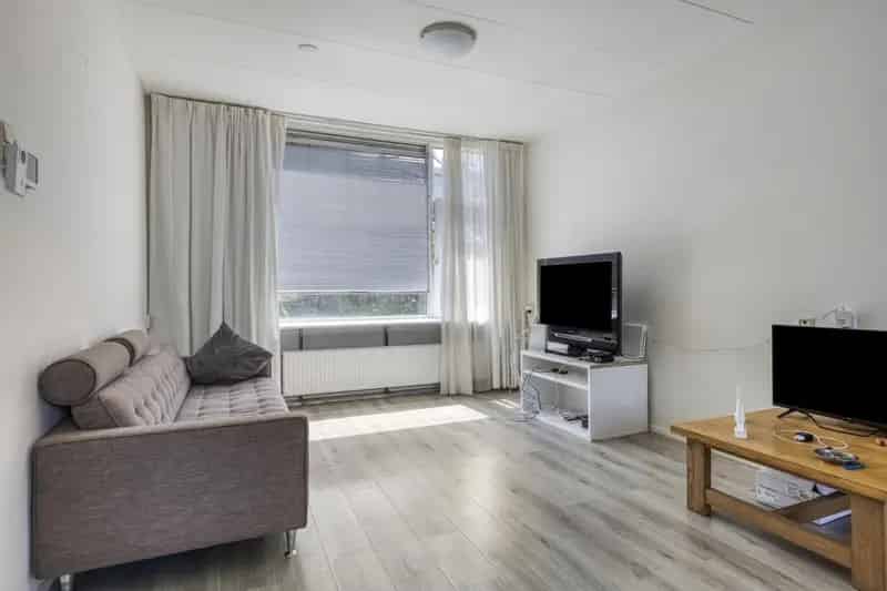 Moderne Tussenwoning Pernis 3 Slaapkamers