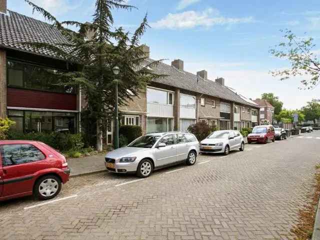 Gezinswoning Tuindorp Eindhoven Garage Ruime Jaren 60