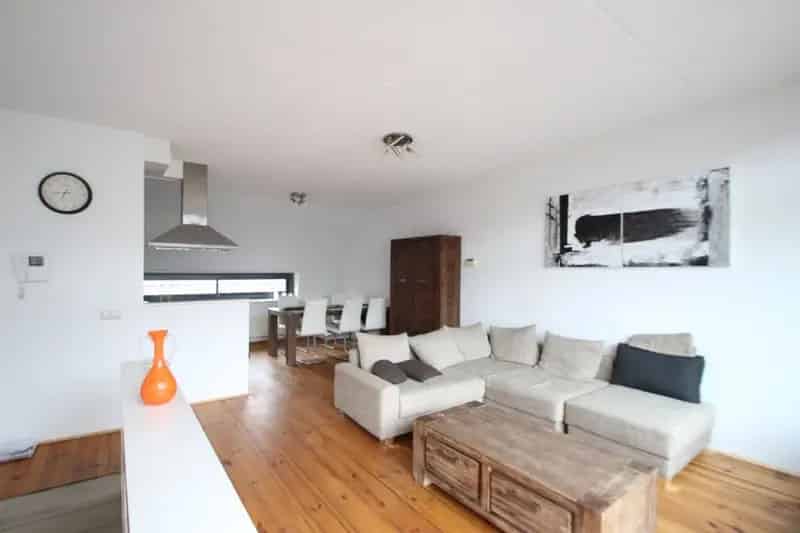 Ruim 3-Kamer Appartement 75m2 Westerdijk