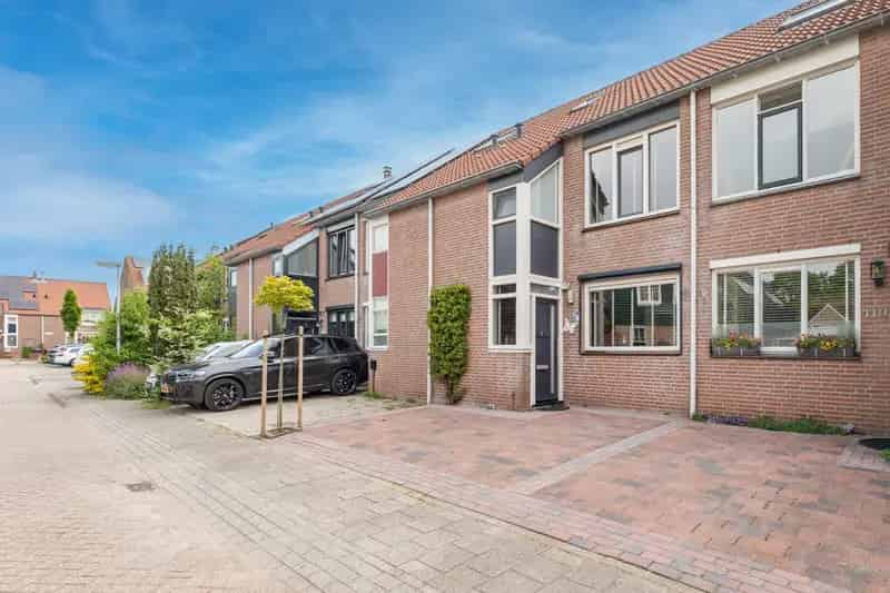 Tussenwoning Purmerend De Gors 3 slaapkamers luxe badkamer