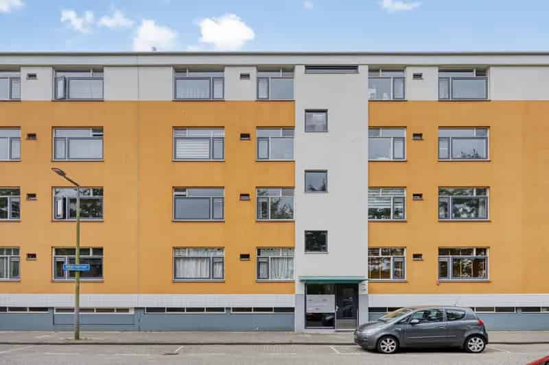 2 Slaapkamers Appartement Balkon Berging Rustige Wijk Rotterdam