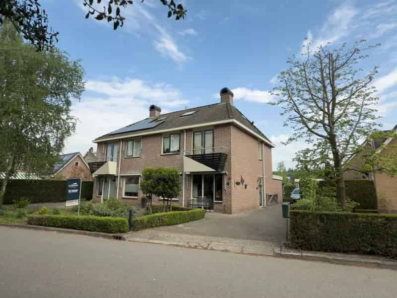 Twee Onder Een Kapwoning Leersum 5 Slaapkamers Garage