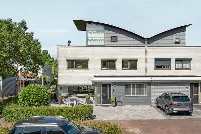 Hoekwoning Almere Literatuurwijk 203m2 Kantoor Aan Huis