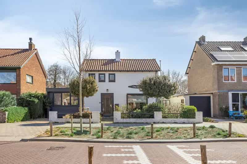 Vrijstaande woning Voorschoten: Tuin, Garage, Moderne Keuken