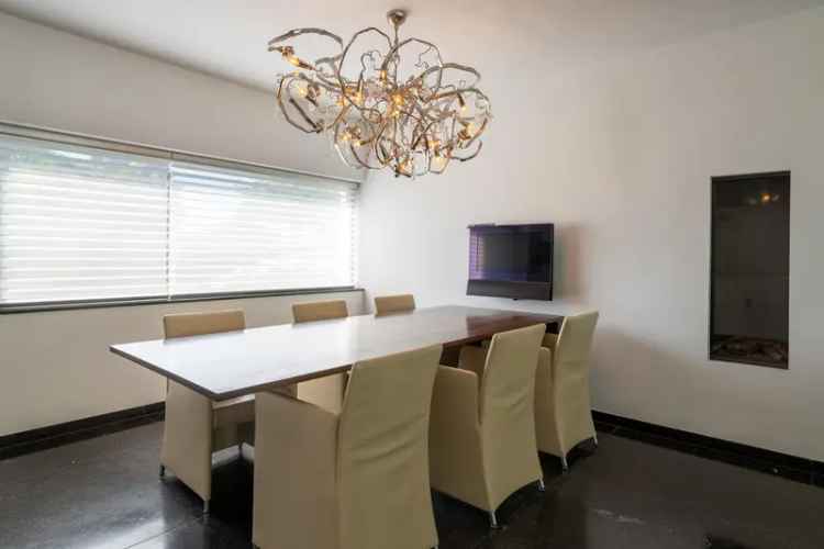 Luxe Villa Sittard 5 Slaapkamers Zwembad Domotica A-label