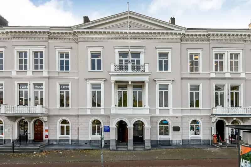 Rijksmonumentaal Pand Arnhem: Zorginstelling, 1977m², Centrum