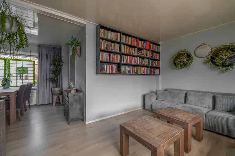 Hoekwoning Drunen 3 slaapkamers tuin oprit airco zonnepanelen