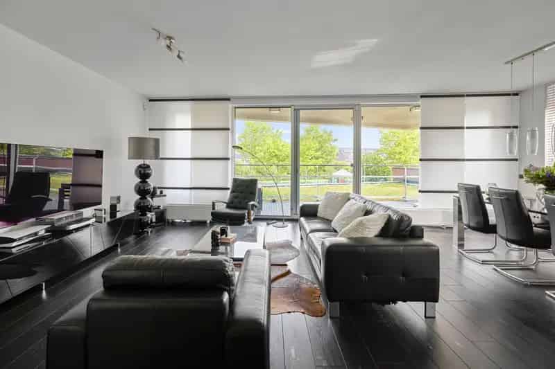 Luxe appartement 100m2 te koop Almere