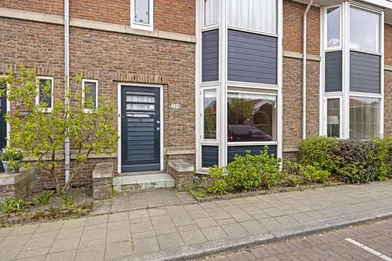 Jaren 20 woning te koop Adrianalaan Rotterdam Schiebroek