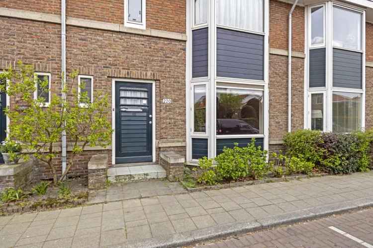 Jaren 20 woning te koop Adrianalaan Rotterdam Schiebroek