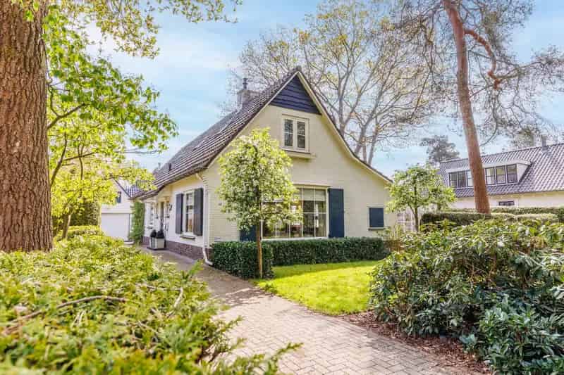 Huis te koop Apeldoorn Villawijk Berg Bos