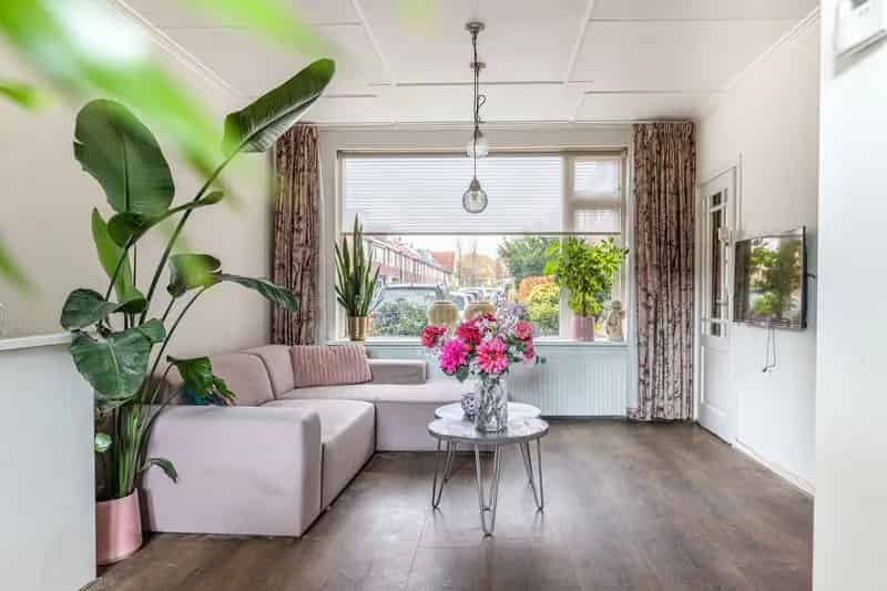 Jaren 30 woning Beverwijk gerenoveerd 2 slaapkamers tuin 8 zonnepanelen