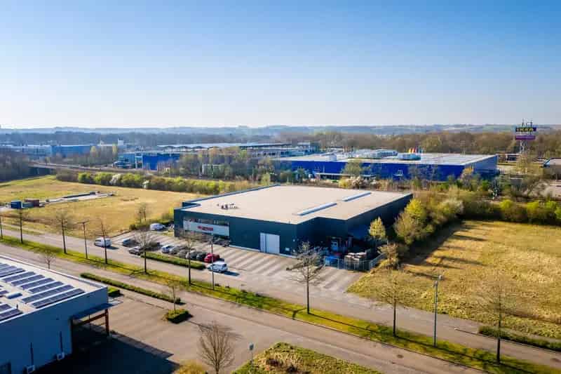 Bedrijfshal Heerlen 2700m2 te Huur  Moderne Voorzieningen