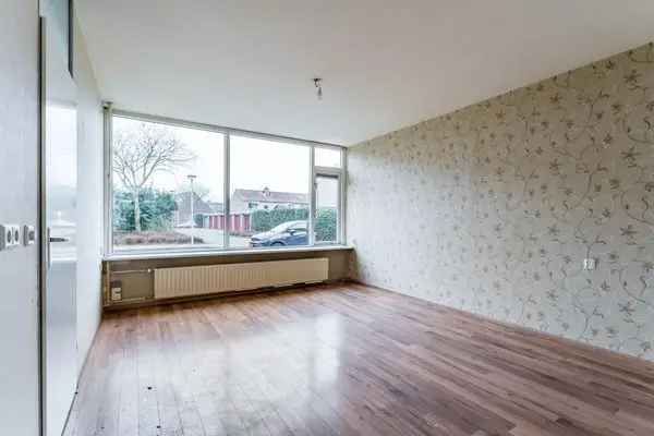 Ruime Middenwoning Nijkerk 4 Slaapkamers Nabij Centrum